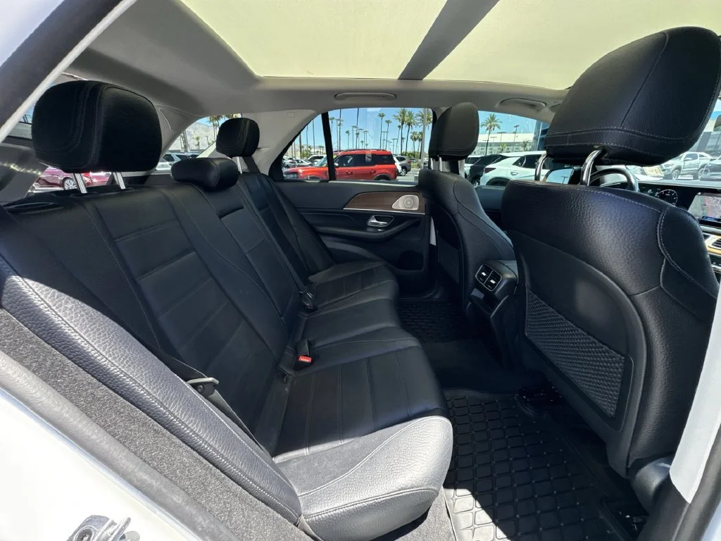 Used 2023 White Mercedes-Benz GLE 350 image 28