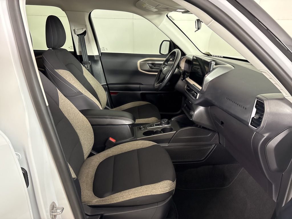 Used 2025 White Ford Big Bend image 17
