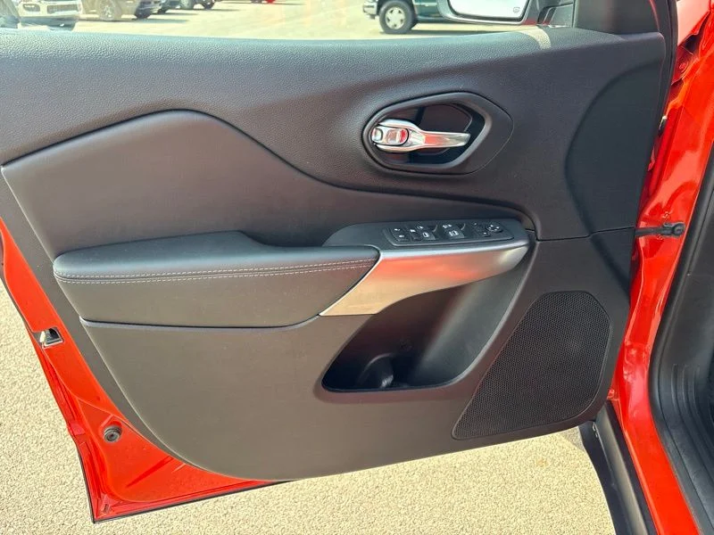 Used 2021 Orange Jeep Latitude Lux image 19