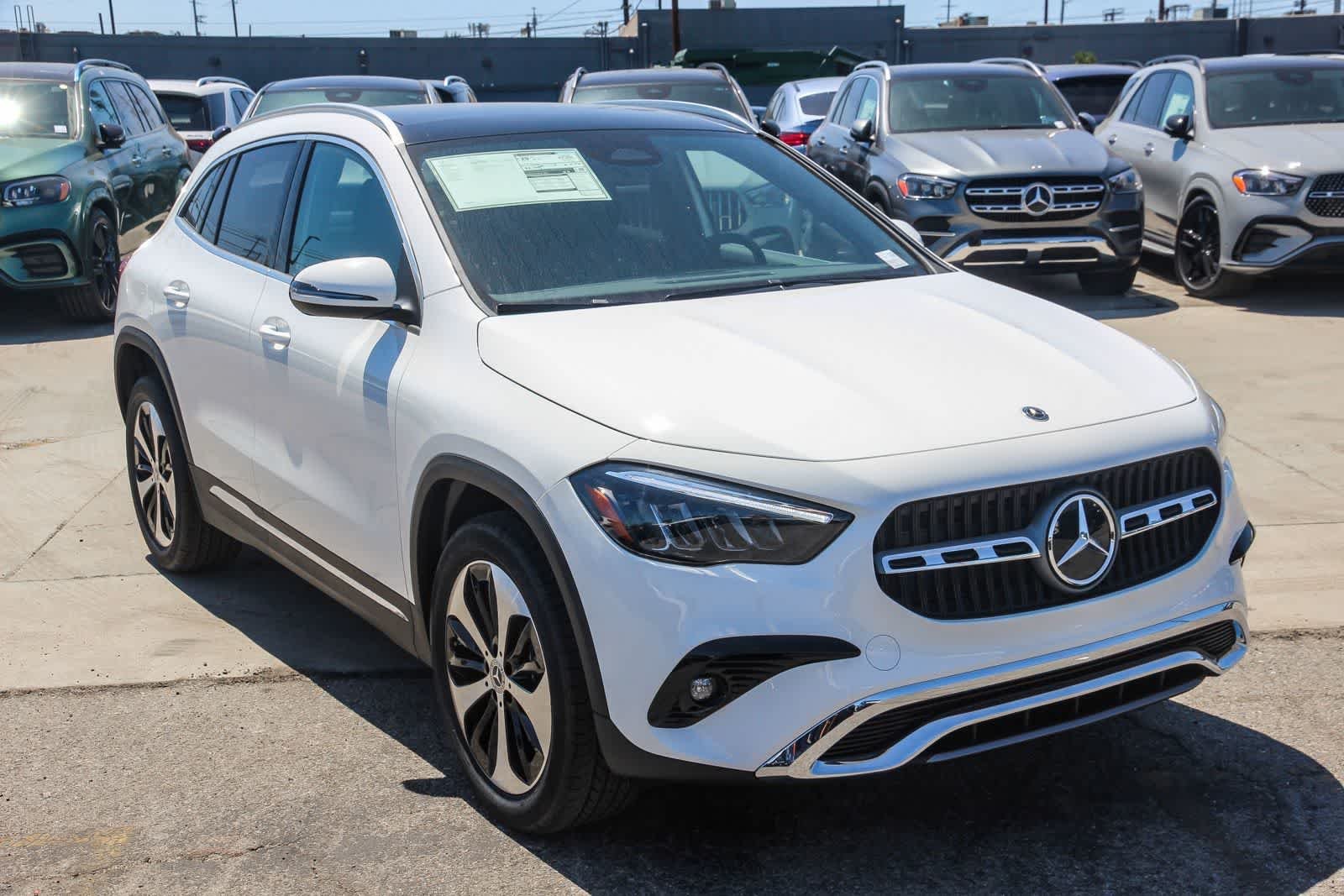 New 2026 Polar White Mercedes-Benz GLA 250 image 3
