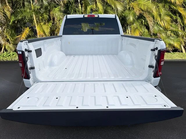 New 2026 Bright White Clearcoat RAM Tradesman image 25
