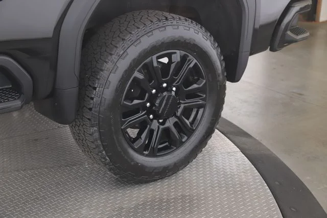 Used 2021 Black GMC Denali image 14