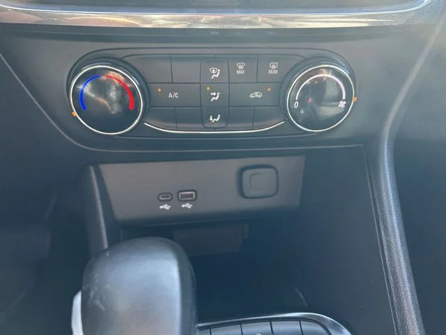 Used 2024 Red Buick Preferred image 18