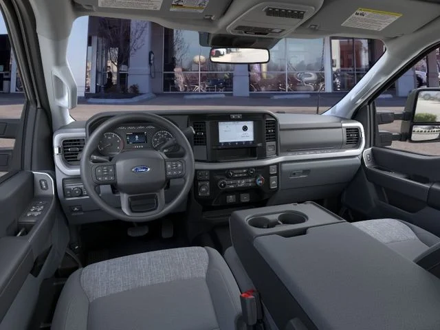 New 2026 Oxford White Ford XLT image 9