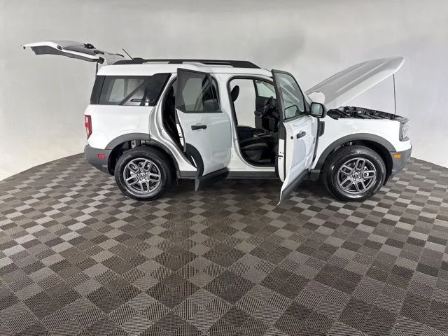 Used 2025 White Ford Big Bend image 16