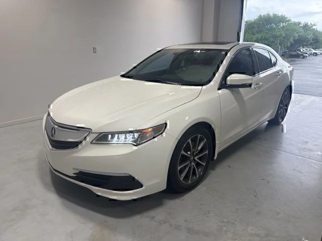 Used 2015 White Acura V6 Tech image 29