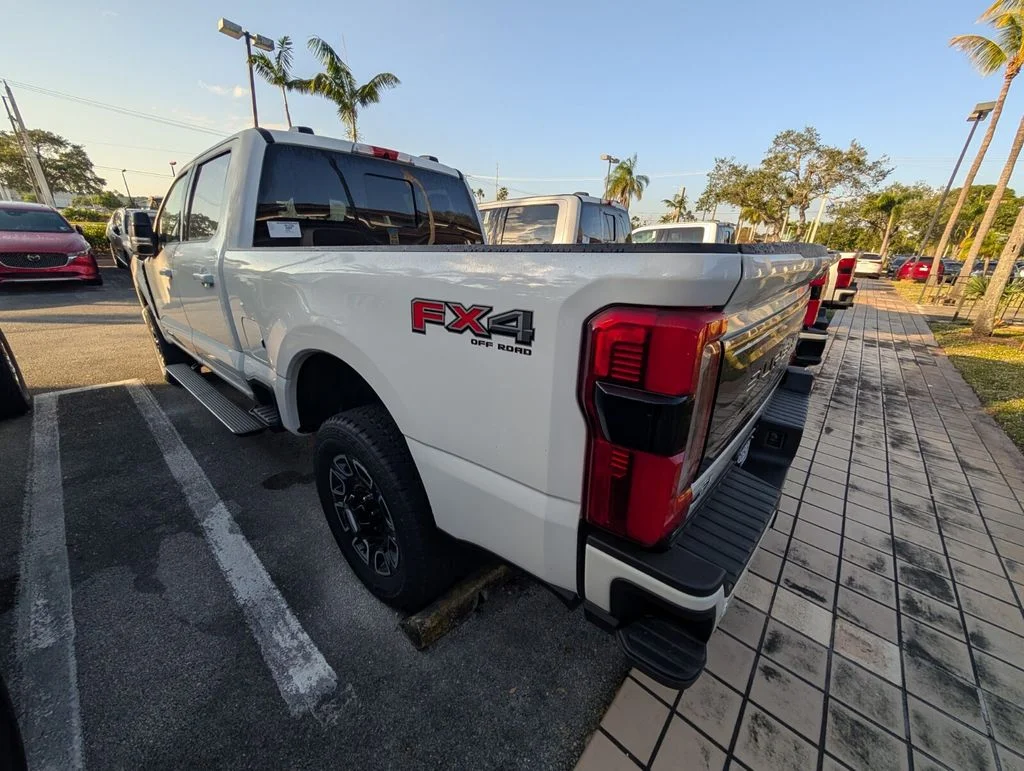 2026 Ford F-250 Super Duty Platinum - Photo 12