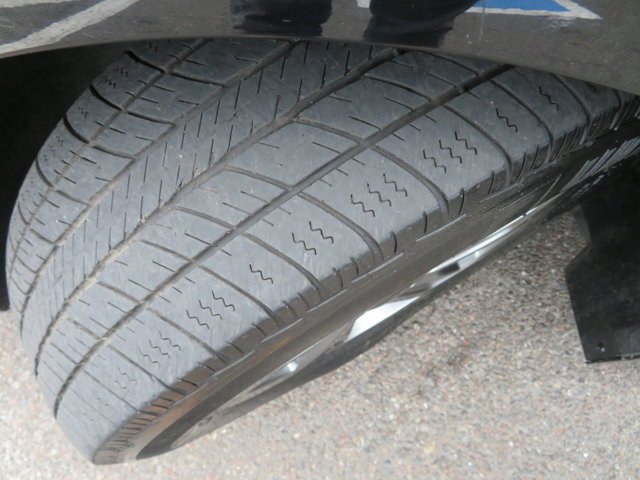 Used 2021 Ebony Black Kia LXS image 36