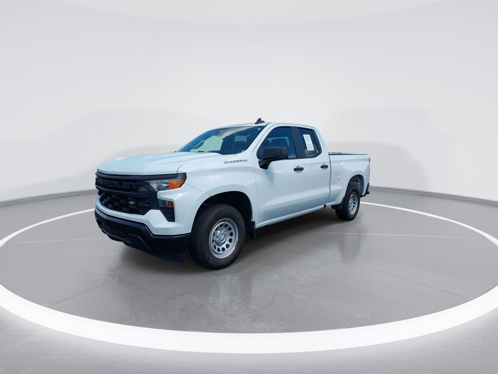 Used 2023 White Chevrolet WT image 4