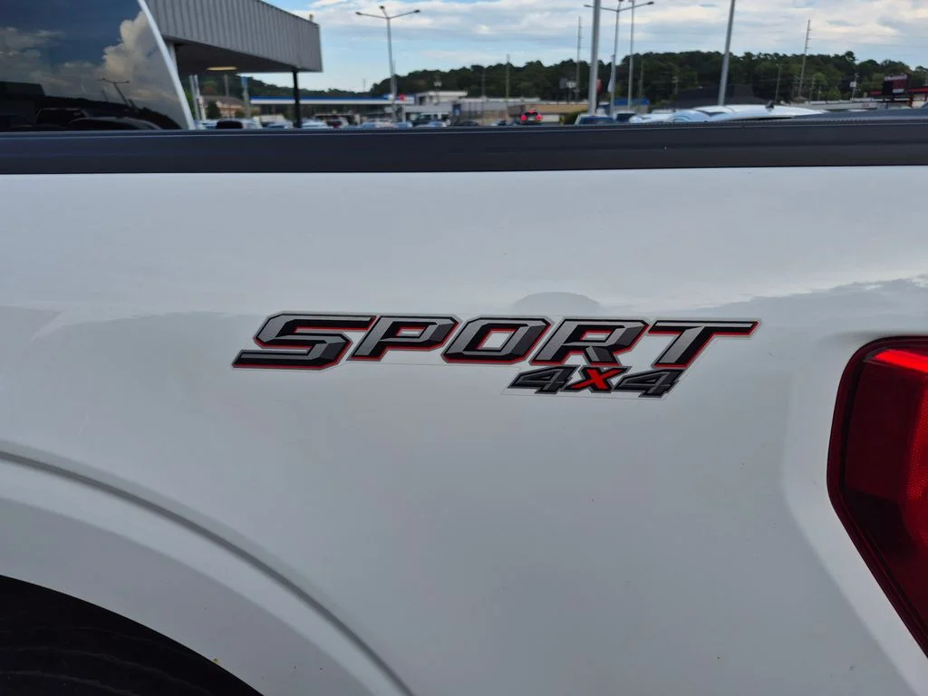 Certified Used 2023 Oxford White Ford XLT image 13
