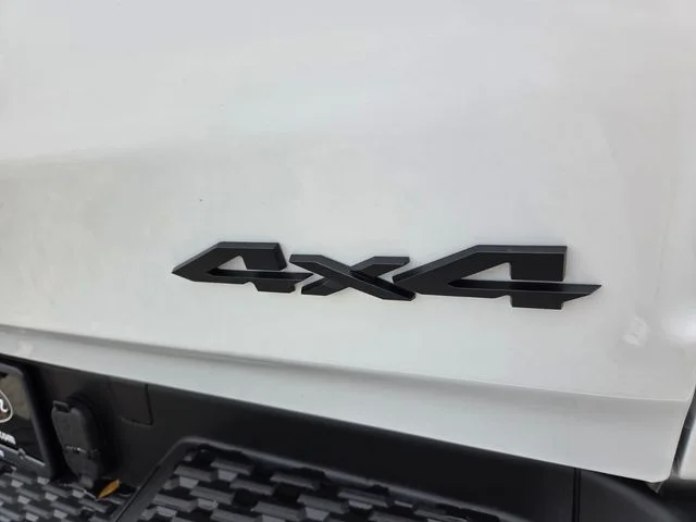New 2026 Bright White Clear-Coat Exterior Paint RAM Laramie image 15