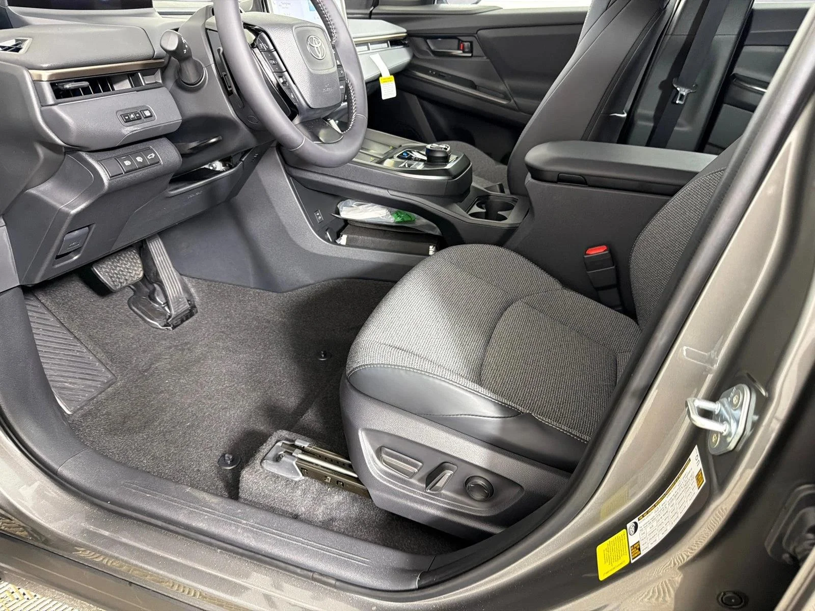 Used 2026 White Toyota XLE image 9