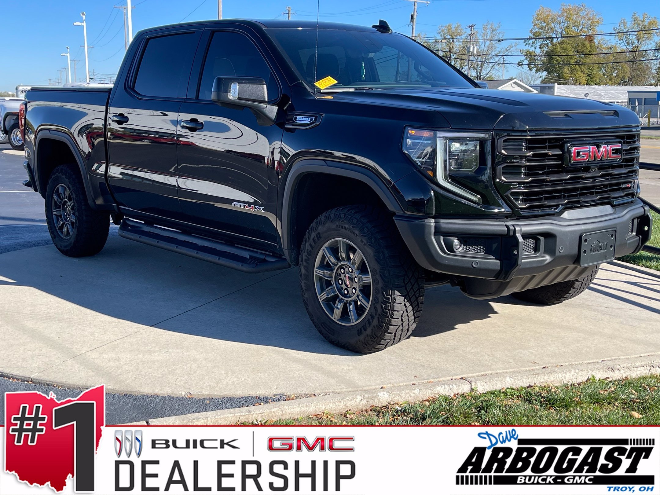 Used 2024 Onyx Black GMC AT4X image 1