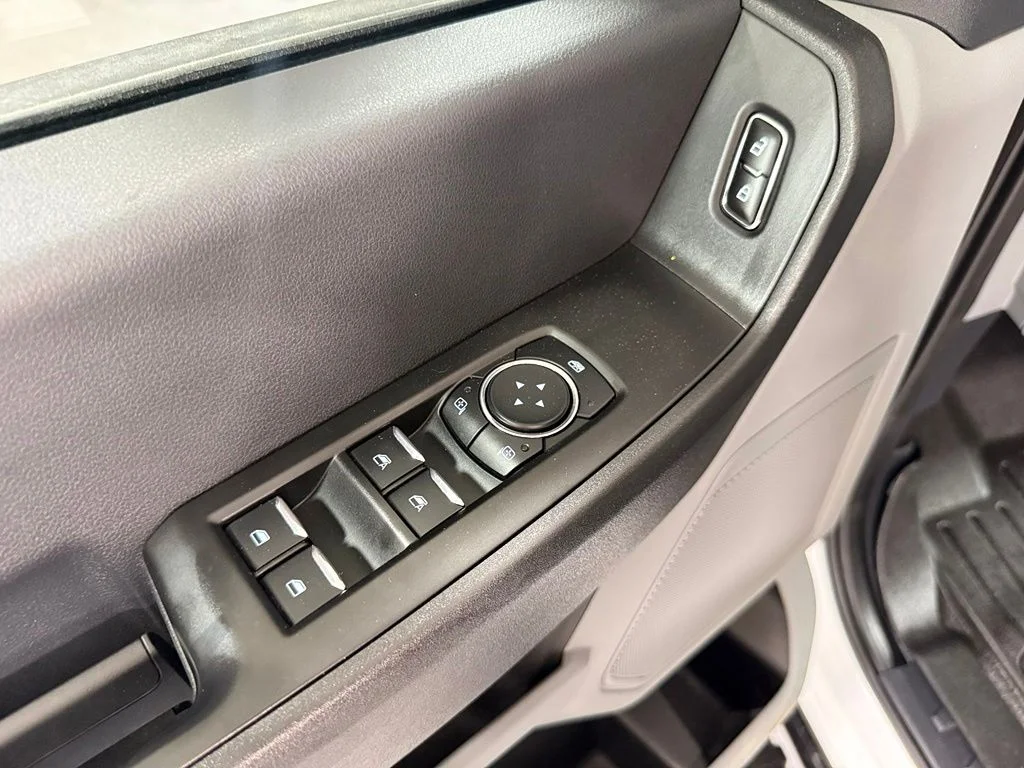 Used 2025 White Ford XL image 12