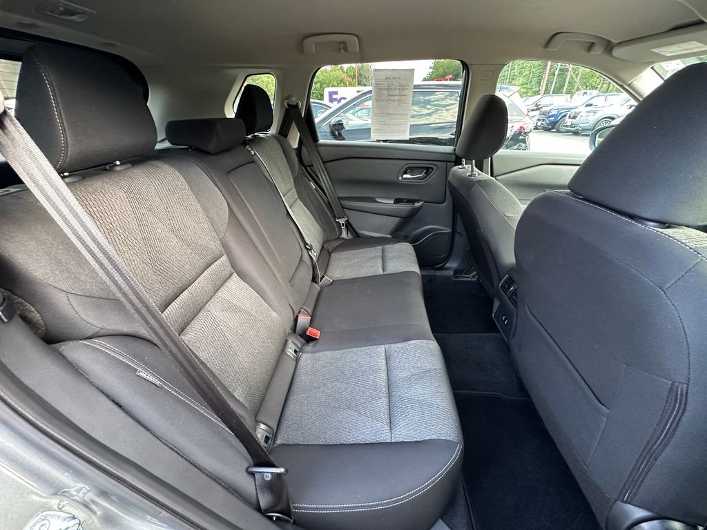 Used 2025 Gray Nissan SV image 23