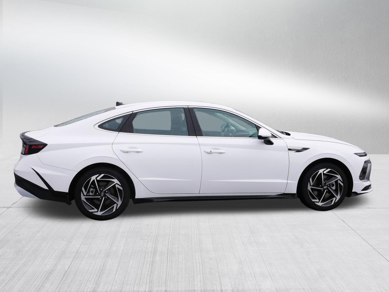 2026 Hyundai Sonata SEL - Photo 8