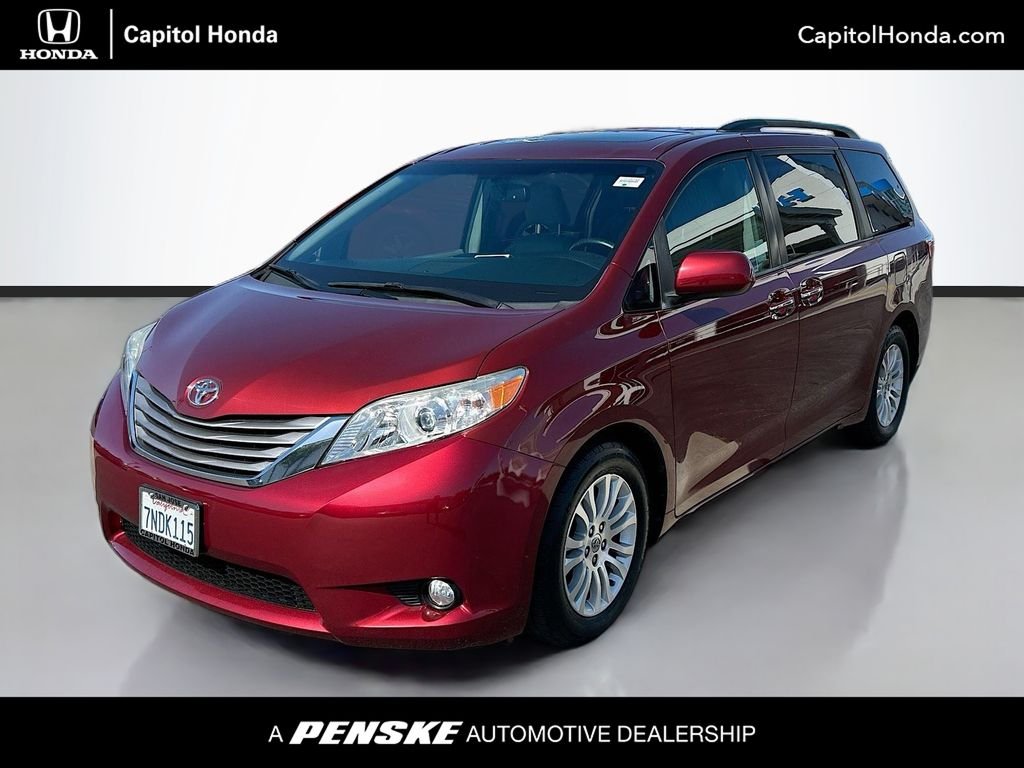 Used 2015 Salsa Red Pearl Toyota XLE image 1
