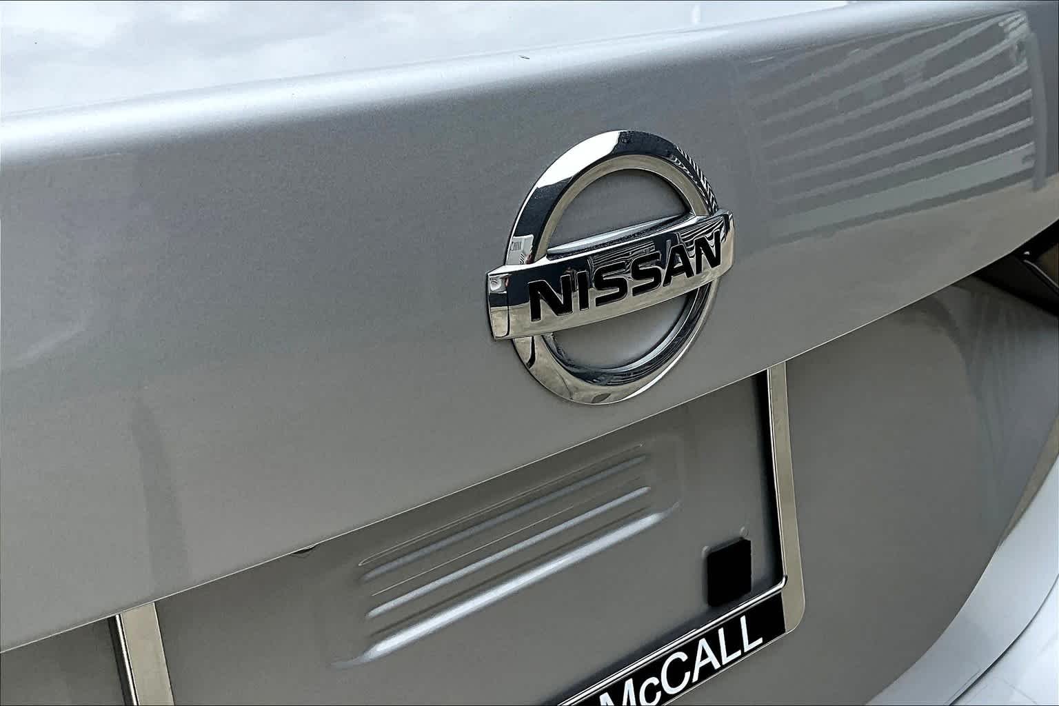 Used 2021 Brilliant Silver Metallic Nissan S image 8