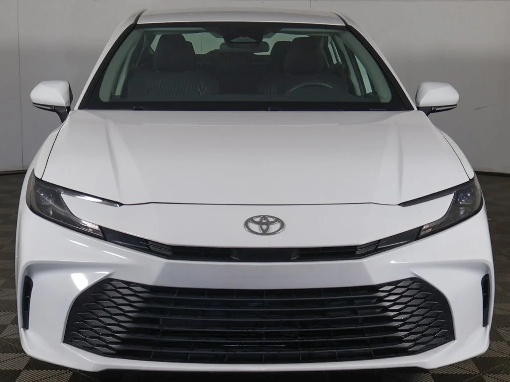 Used 2025 White Toyota LE image 9