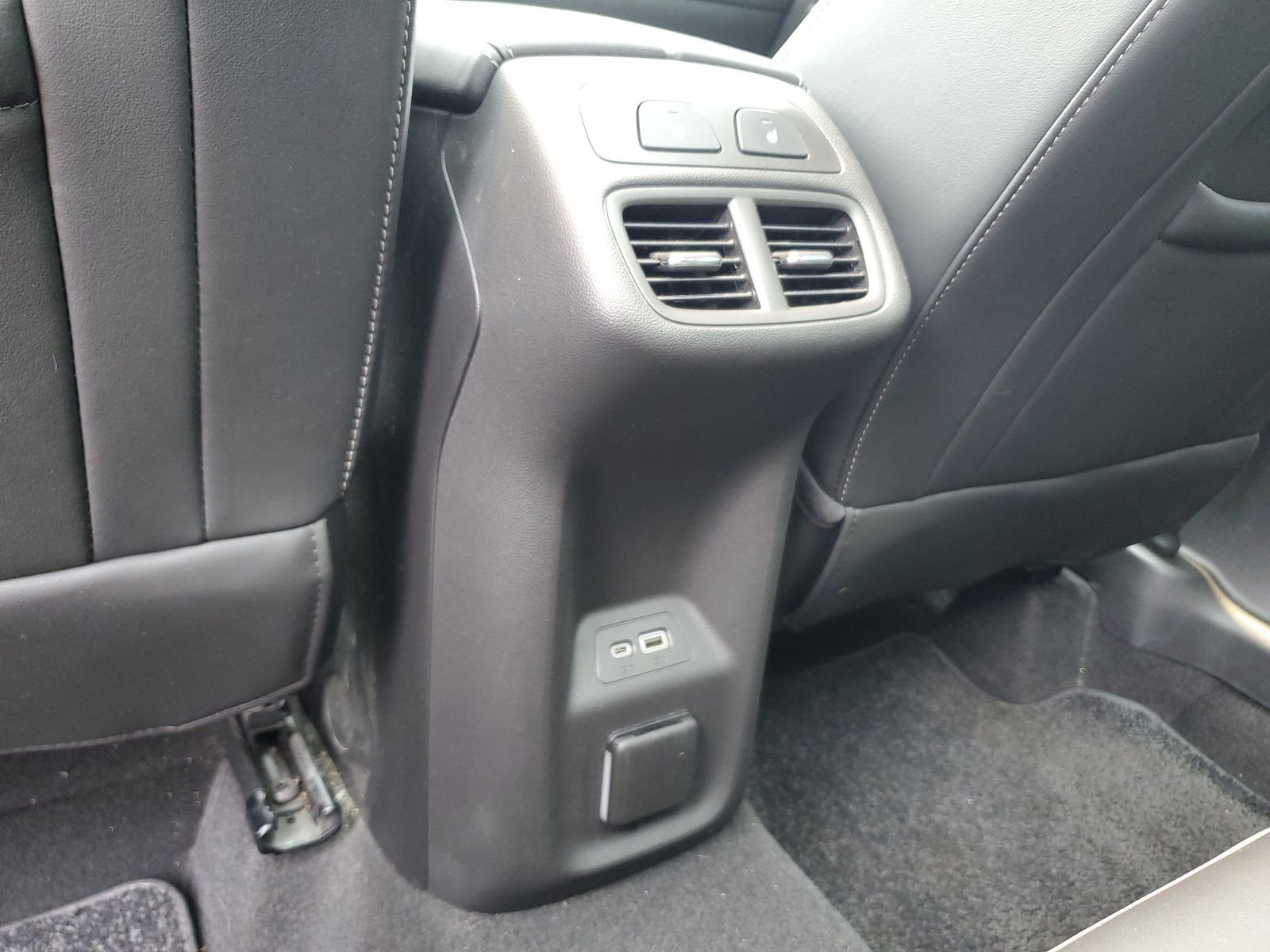 Used 2021 Black Buick Avenir image 6