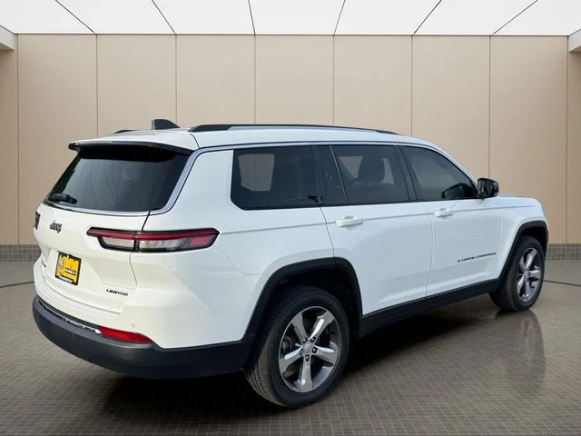Used 2021 White Jeep Limited image 3