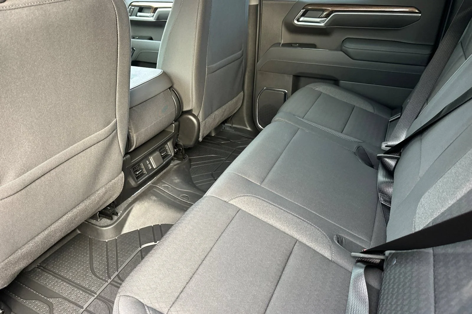 New 2026 Sterling Gray Metallic Chevrolet LT image 12