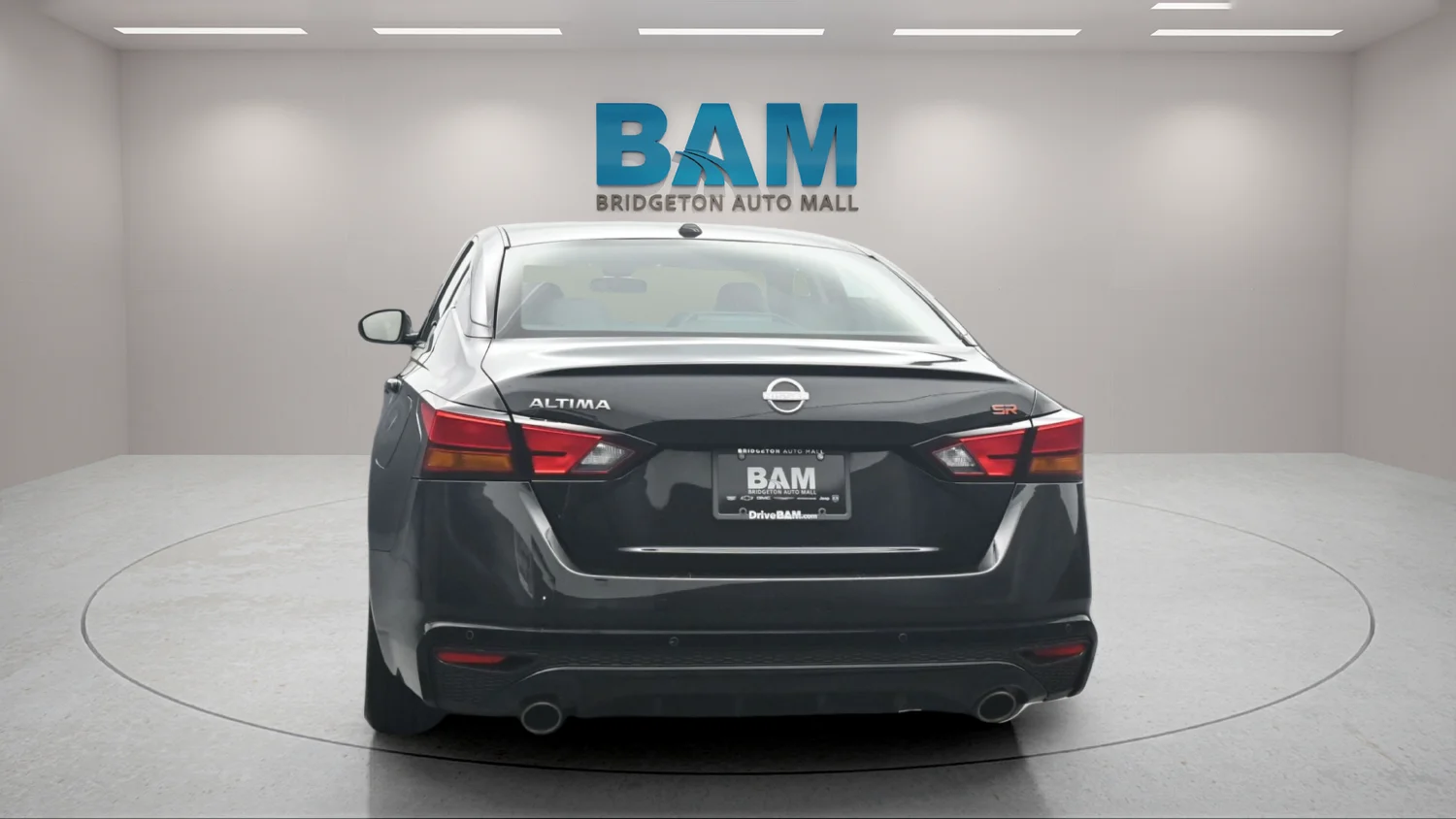 Used 2025 Black Nissan 2.5 SR image 5