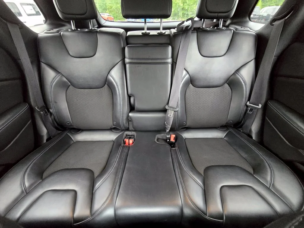 Used 2019 Gray Jeep Latitude Plus image 42