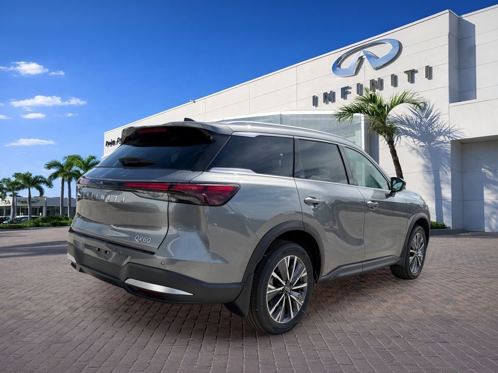 New 2027 GRAPHITE SHADOW INFINITI Luxe FWD image 7