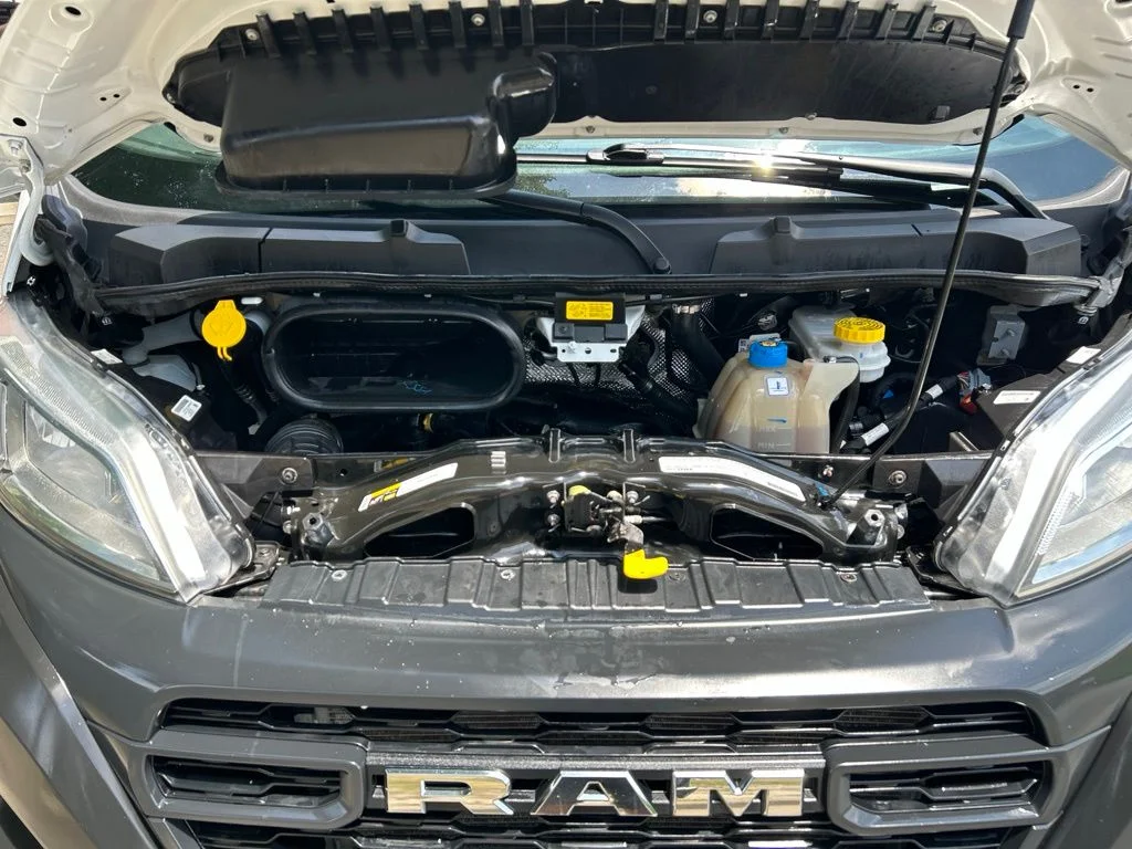 Used 2025 White Ram Base image 10