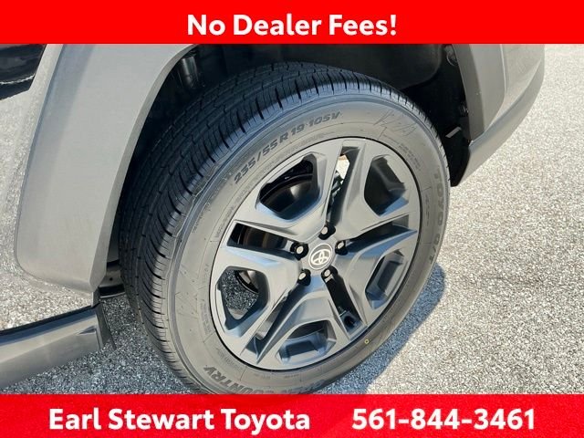 Used 2024  Toyota Adventure image 48
