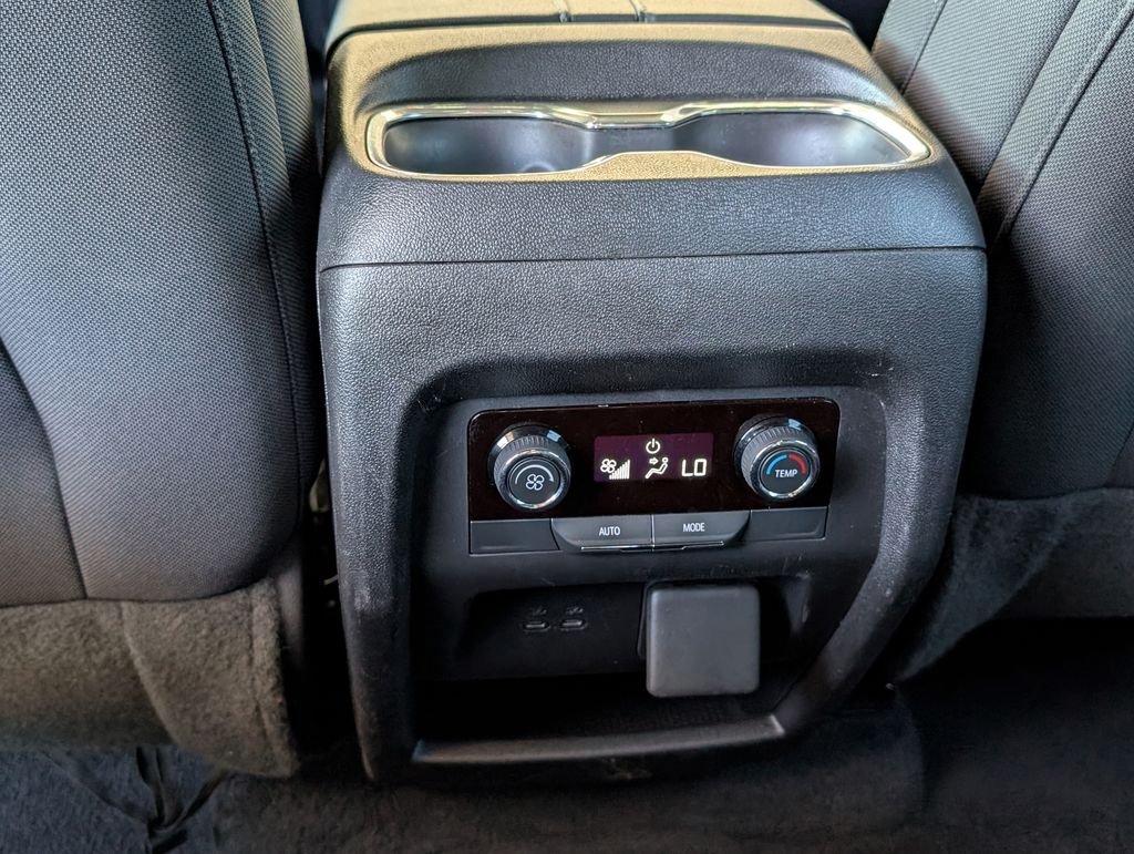 Used 2024 Summit White Chevrolet LT image 19