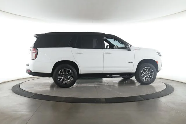 Used 2024 White Chevrolet Z71 image 6