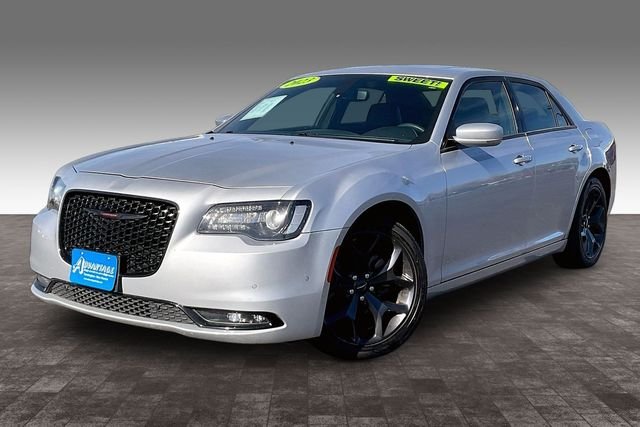 2023 Chrysler 300 S's photo