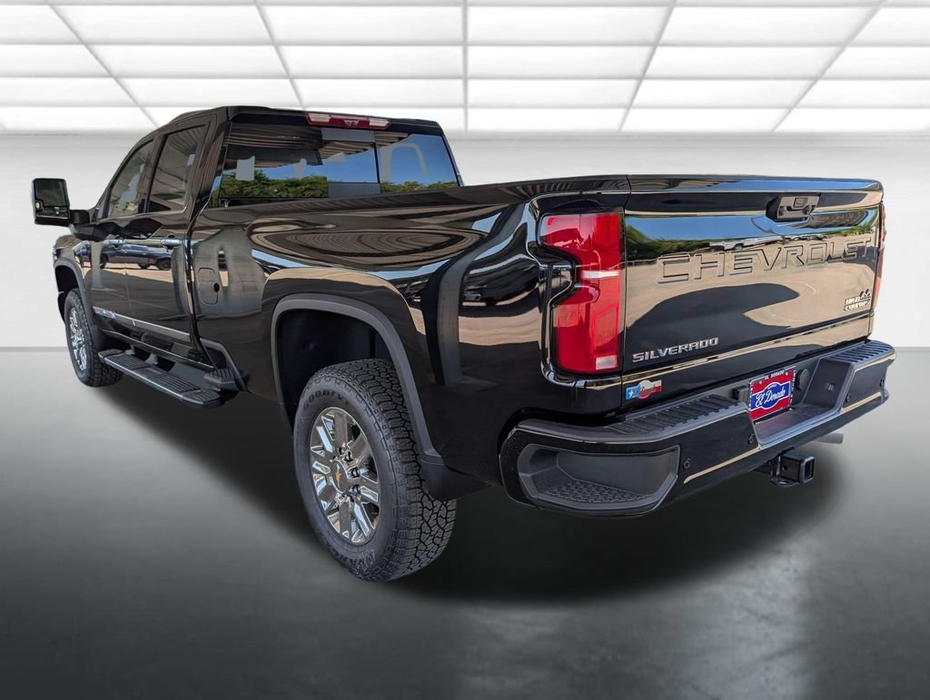 New 2026 Black Chevrolet High Country image 2