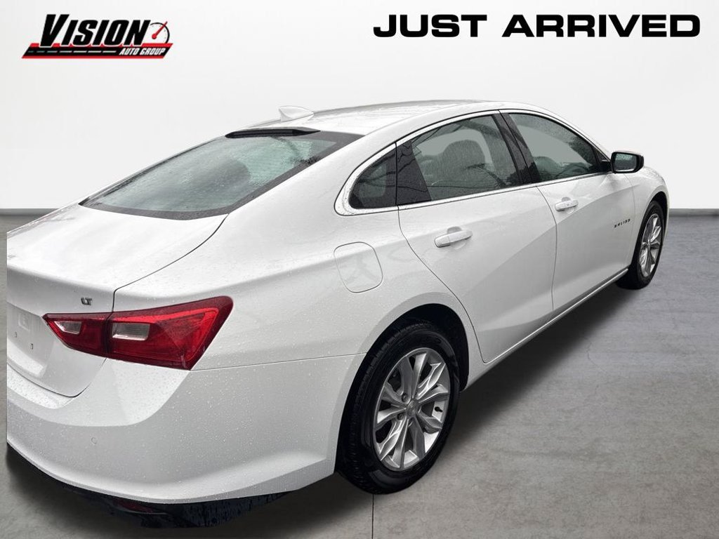 Used 2025 White Chevrolet LT image 10