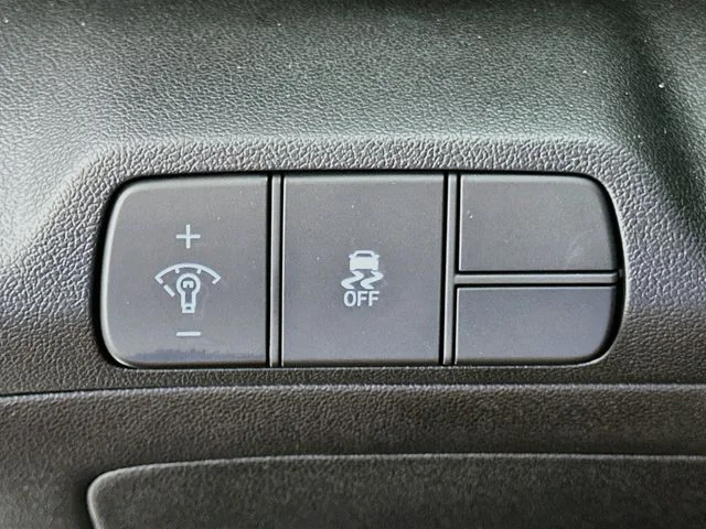 New 2026 Hyundai ELANTRA SEL Sport