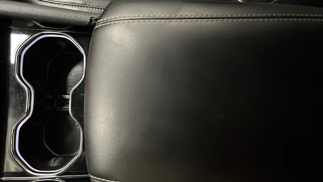 Used 2022 Gray Metallic Jeep Altitude image 19
