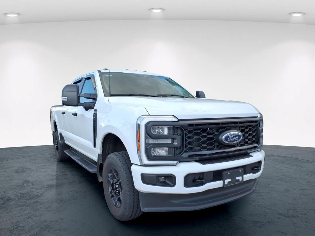 Used 2024 White Ford XL image 13
