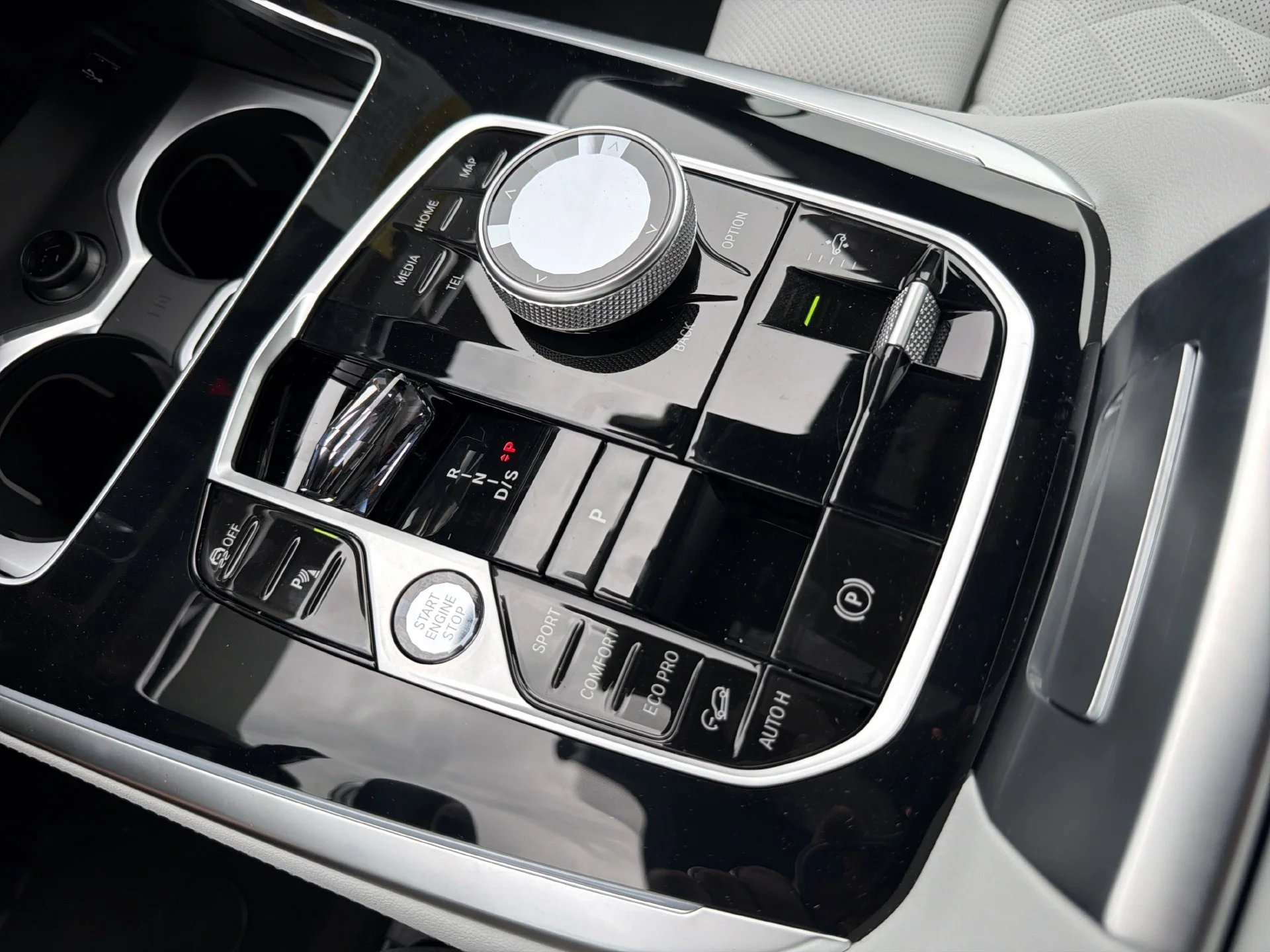 New 2027 Gray BMW xDrive40i image 39