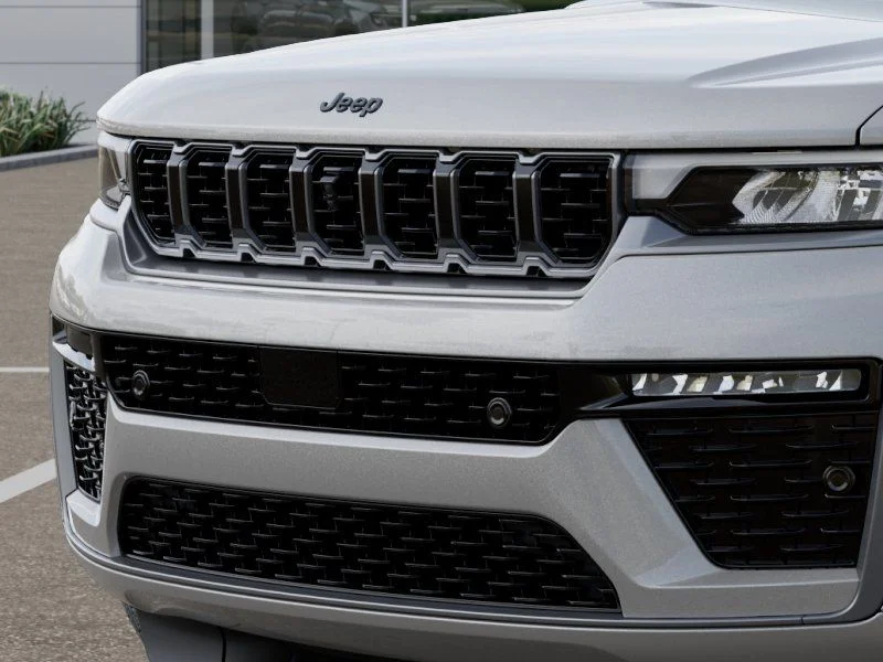 New 2026 Silver Zynith Exterior Paint Jeep Summit image 11