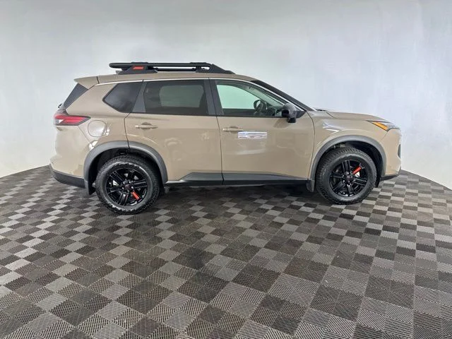 Used 2025 Beige/tan Nissan Rock Creek image 4