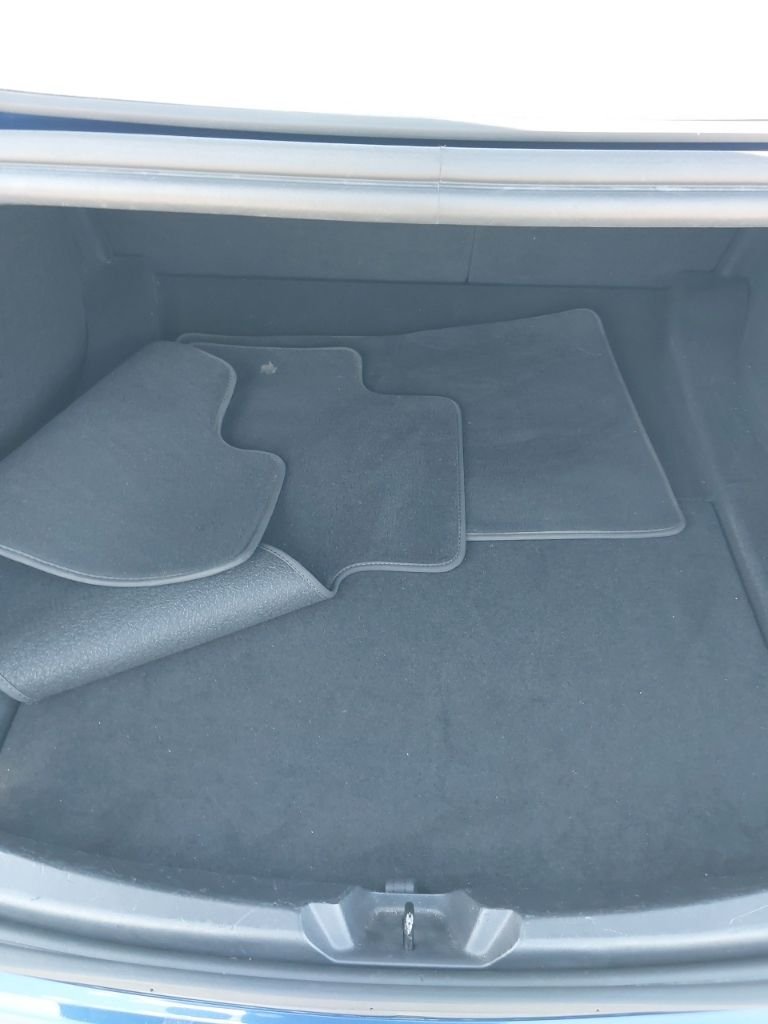 Used 2022  Tesla Long Range image 10