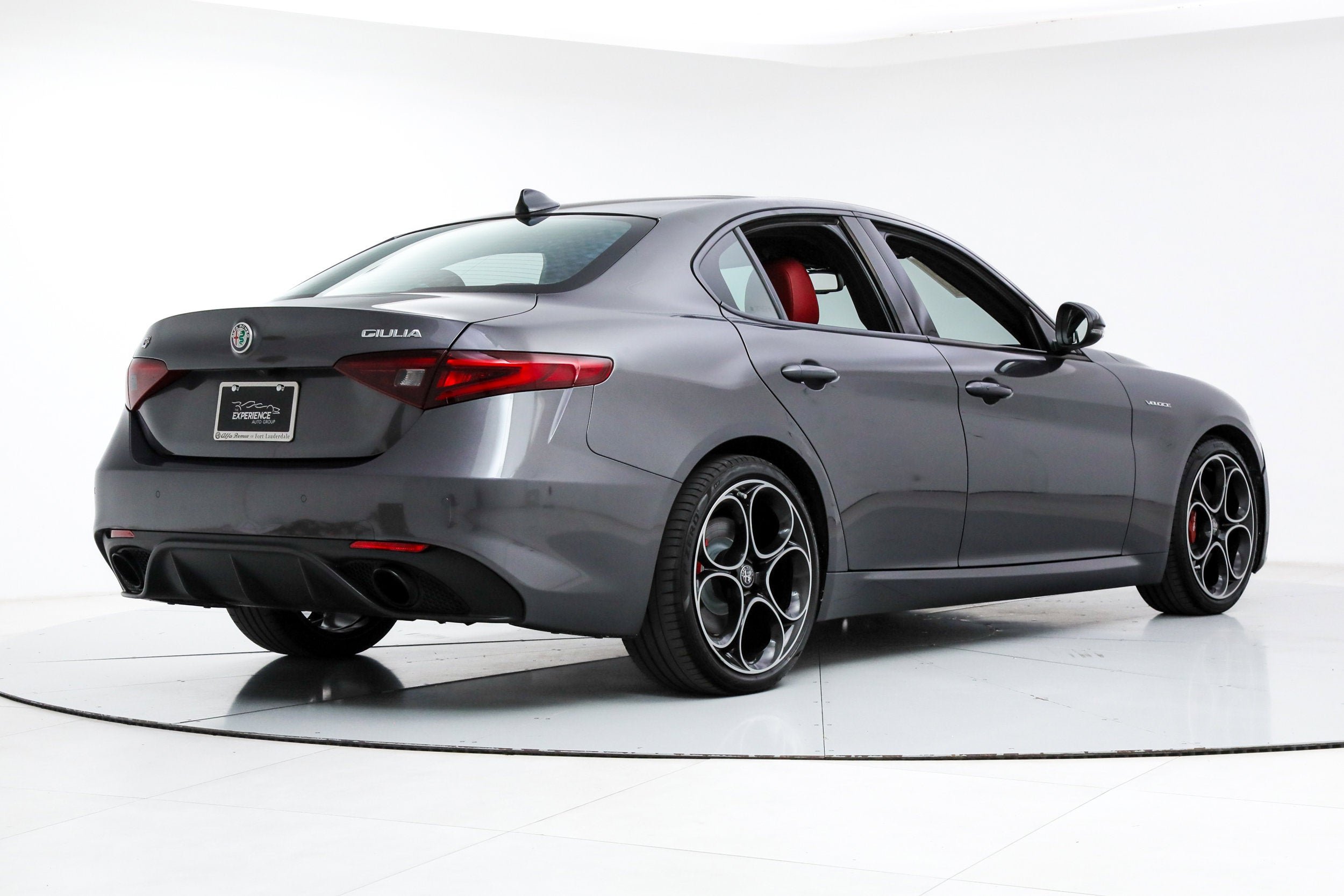 Used 2023 Gray Alfa Romeo Veloce image 5