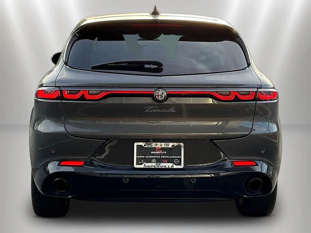 Used 2024 Grigio Alfa Romeo Veloce image 5