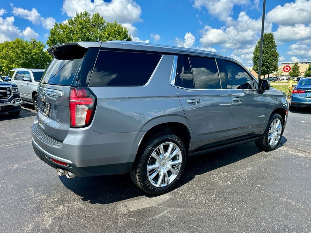 Used 2022 Gray Chevrolet High Country image 3