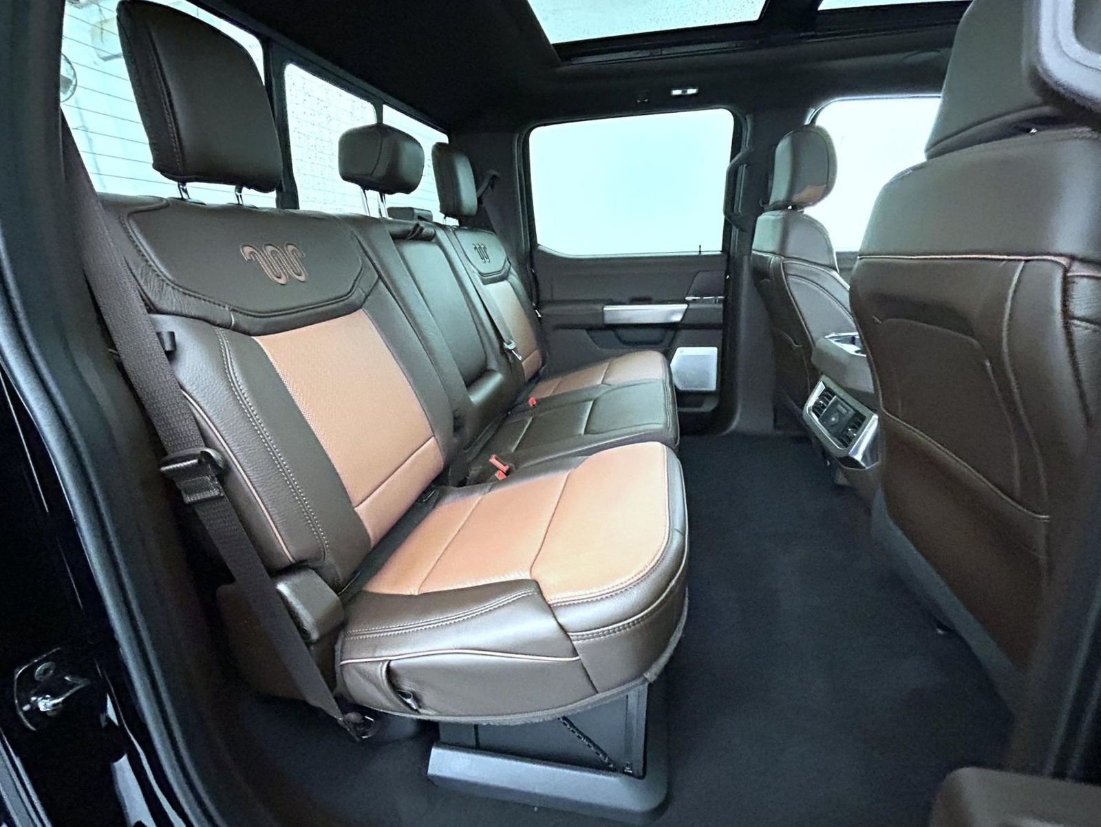 New 2026 Agate Black Metallic Ford King Ranch image 19