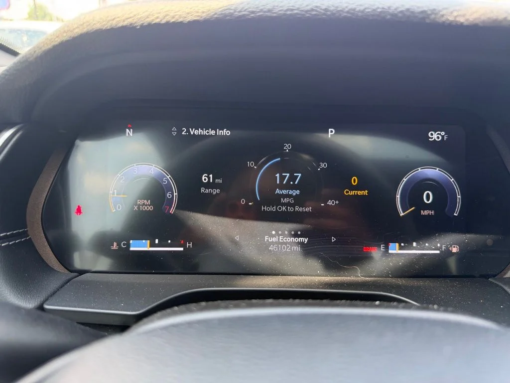 Used 2023 Gray Jeep Altitude image 14
