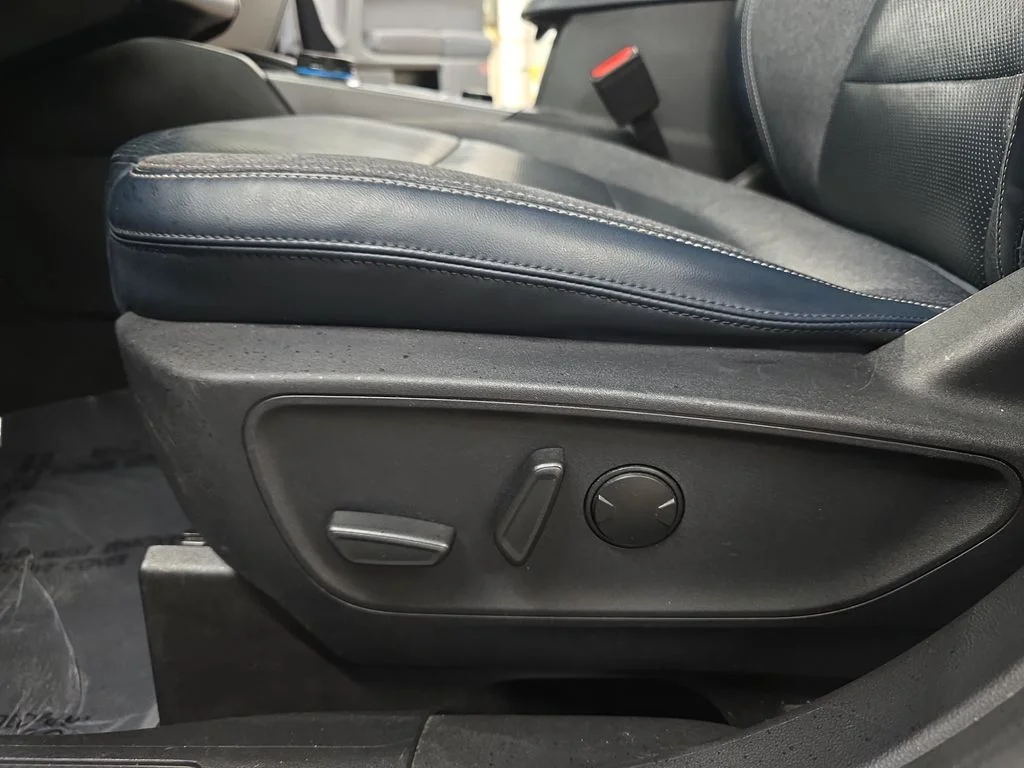 Used 2022 Silver Ford Outer Banks image 28