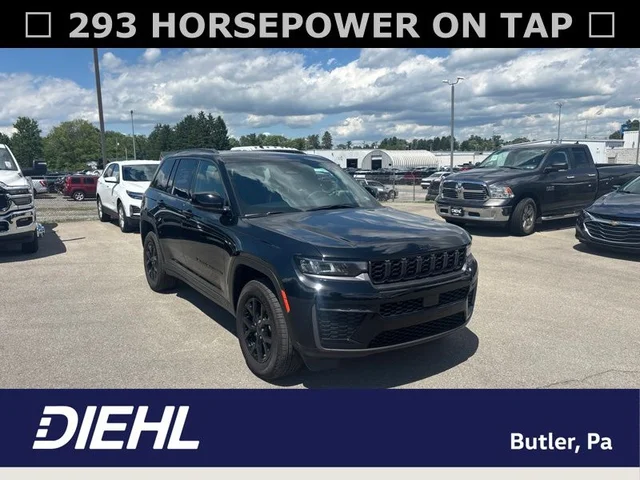 2026 Jeep Grand Cherokee Laredo Altitude